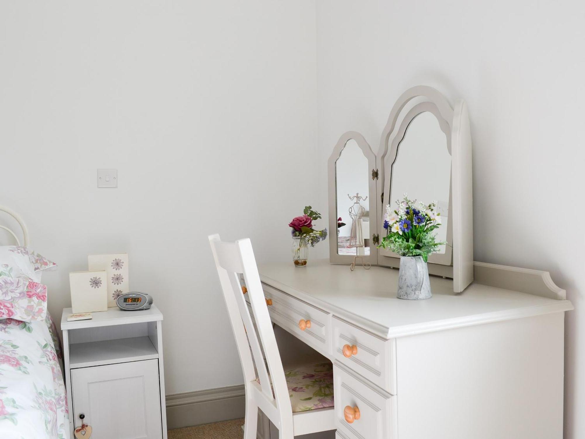 Norms Nook *